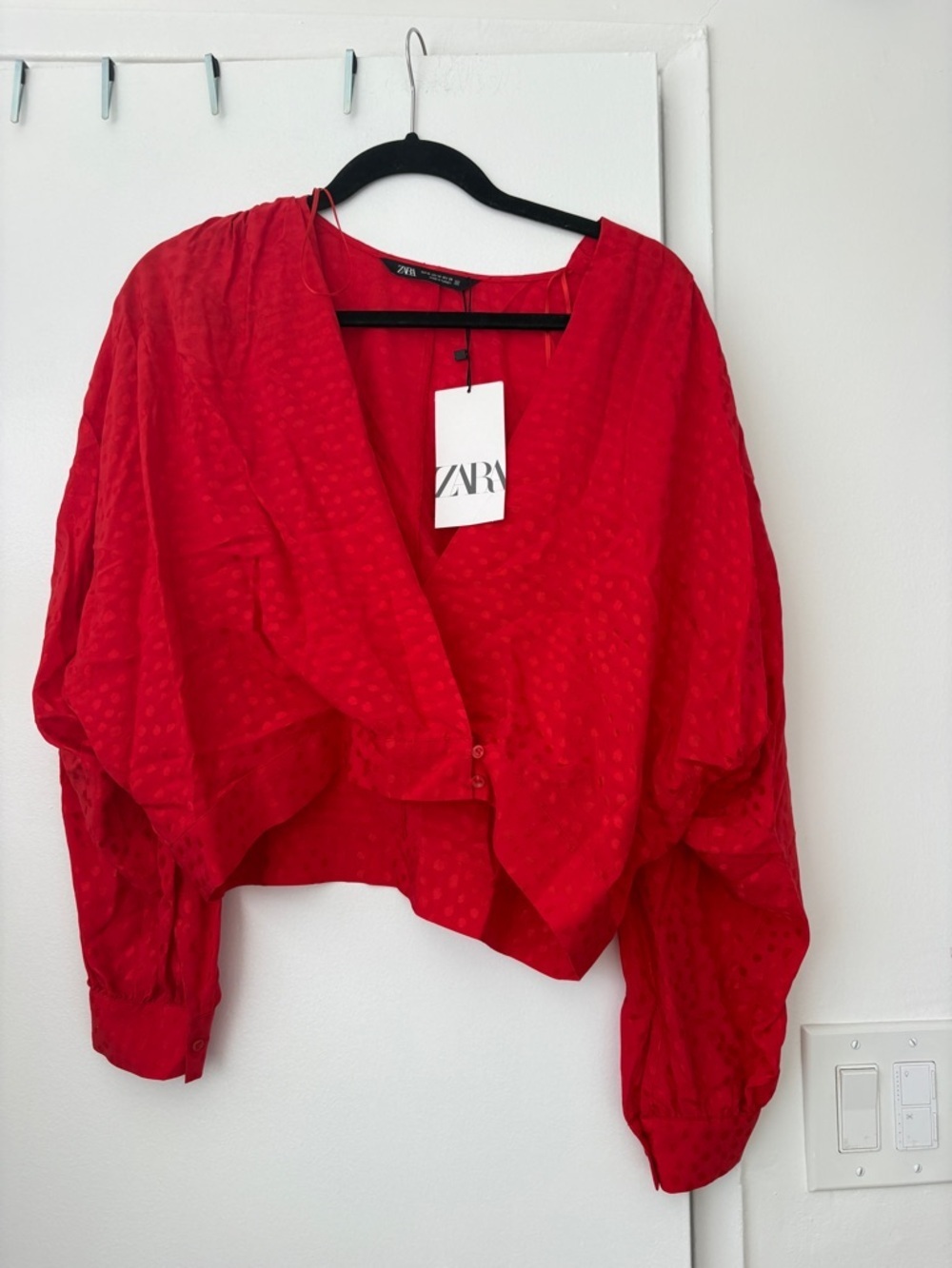 NWT Zara Bright Red V-Neck Cropped Balloon Sleeve Blouse